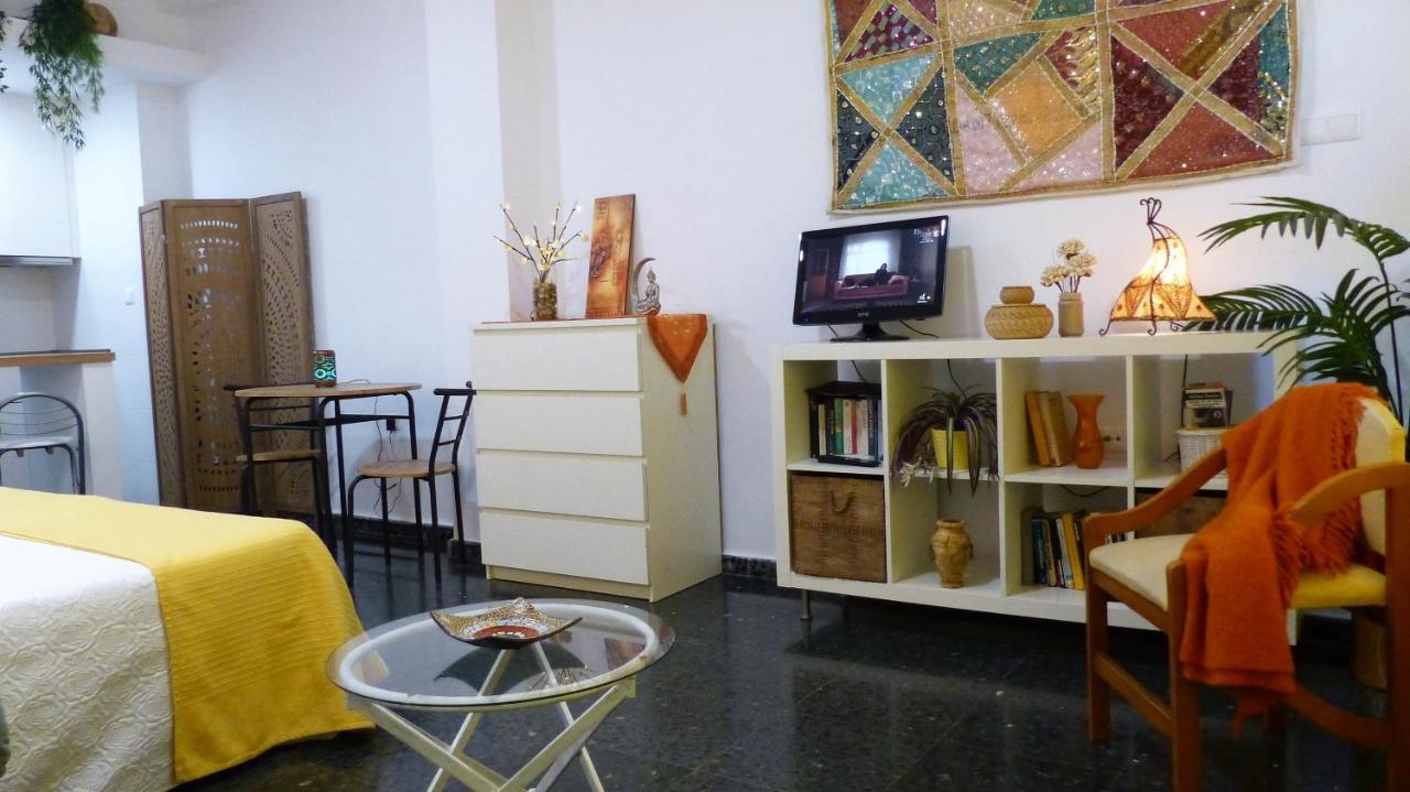 Estudio Con Encanto En La Carihuela Torremolinos Exterior photo