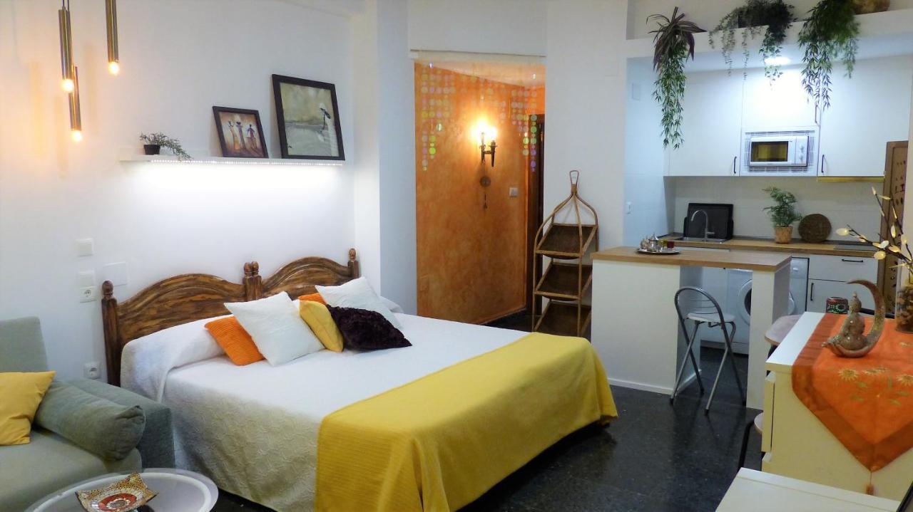Estudio Con Encanto En La Carihuela Torremolinos Exterior photo